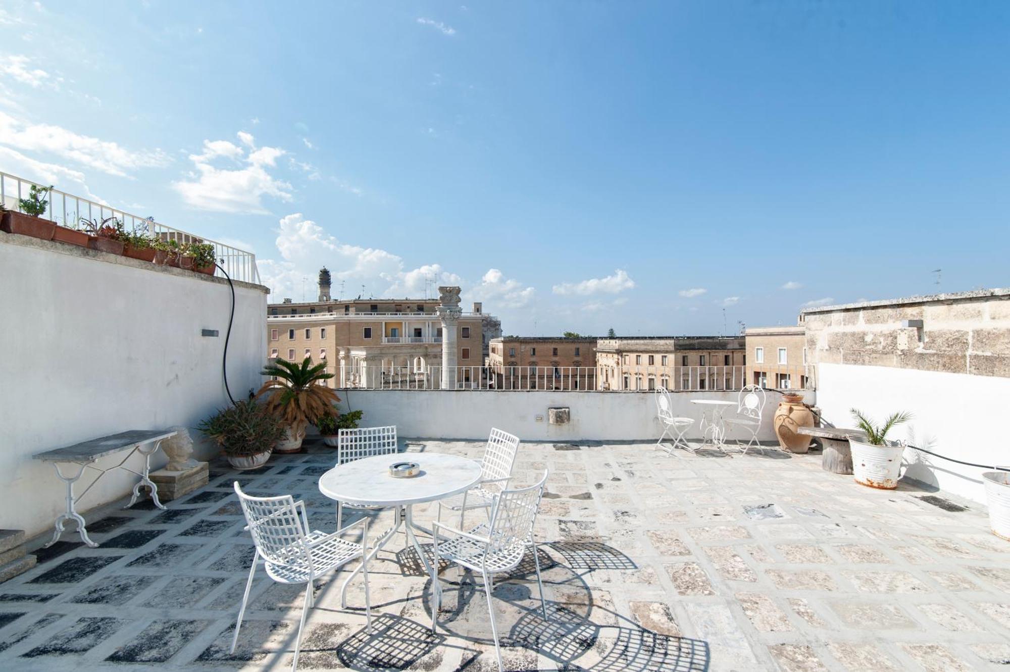 Terrazza Sant'Oronzo Acomodação com café da manhã Lecce Exterior foto